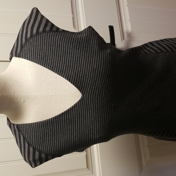 Calvin Klein Size 6 Dress Casual Office Midi Form Fitting Kick Pleat Gray Black - Picture 2 of 7